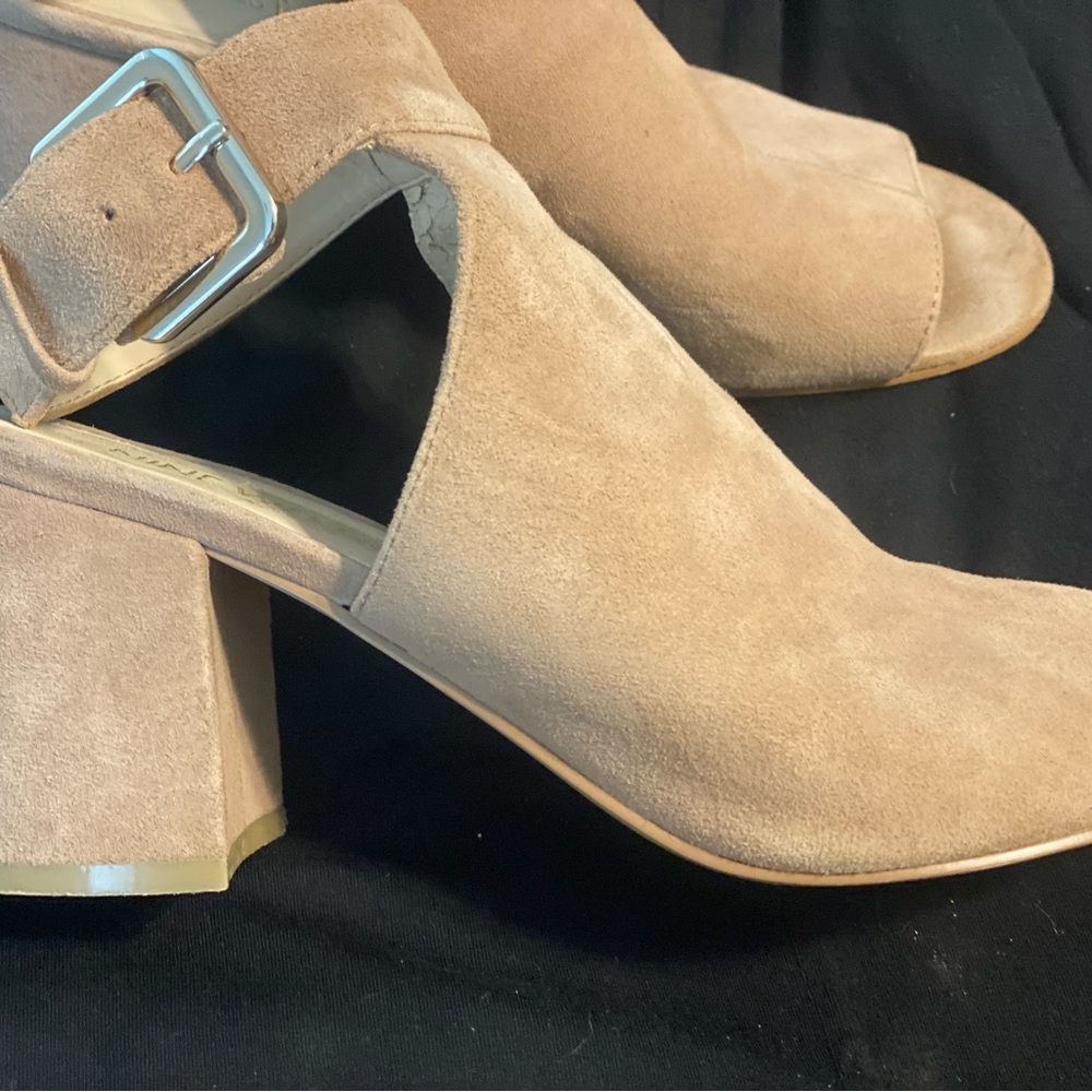 Women's Nine West  Tan Suede Block Heel Sandals